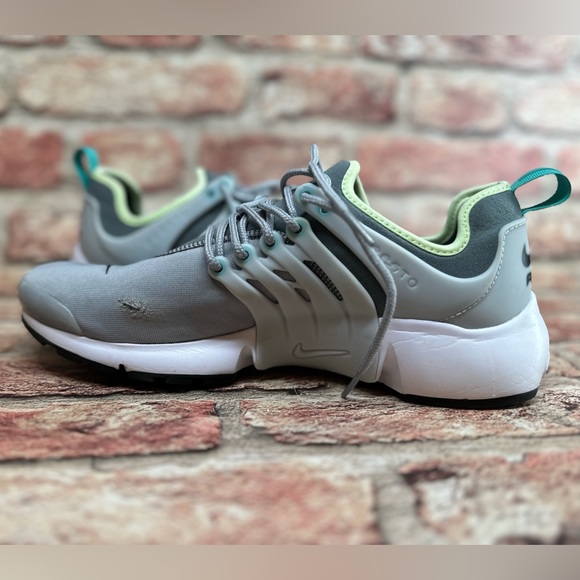 Nike air women running sneaker - Picture 8 of 11